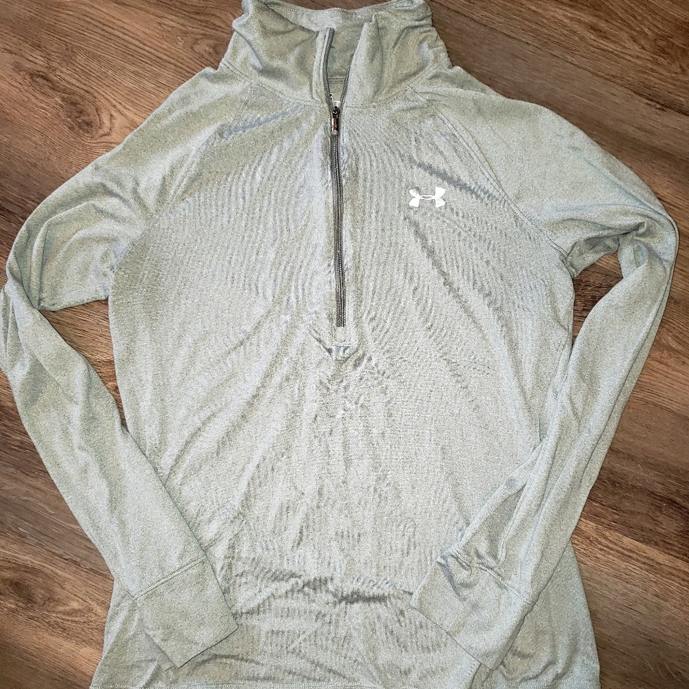Womens Under armour quarter zip